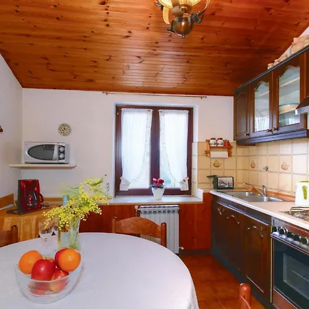 2 Bedroom Cozy In Ουμάγκ