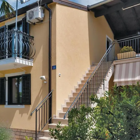 2 Bedroom Cozy In * Umag